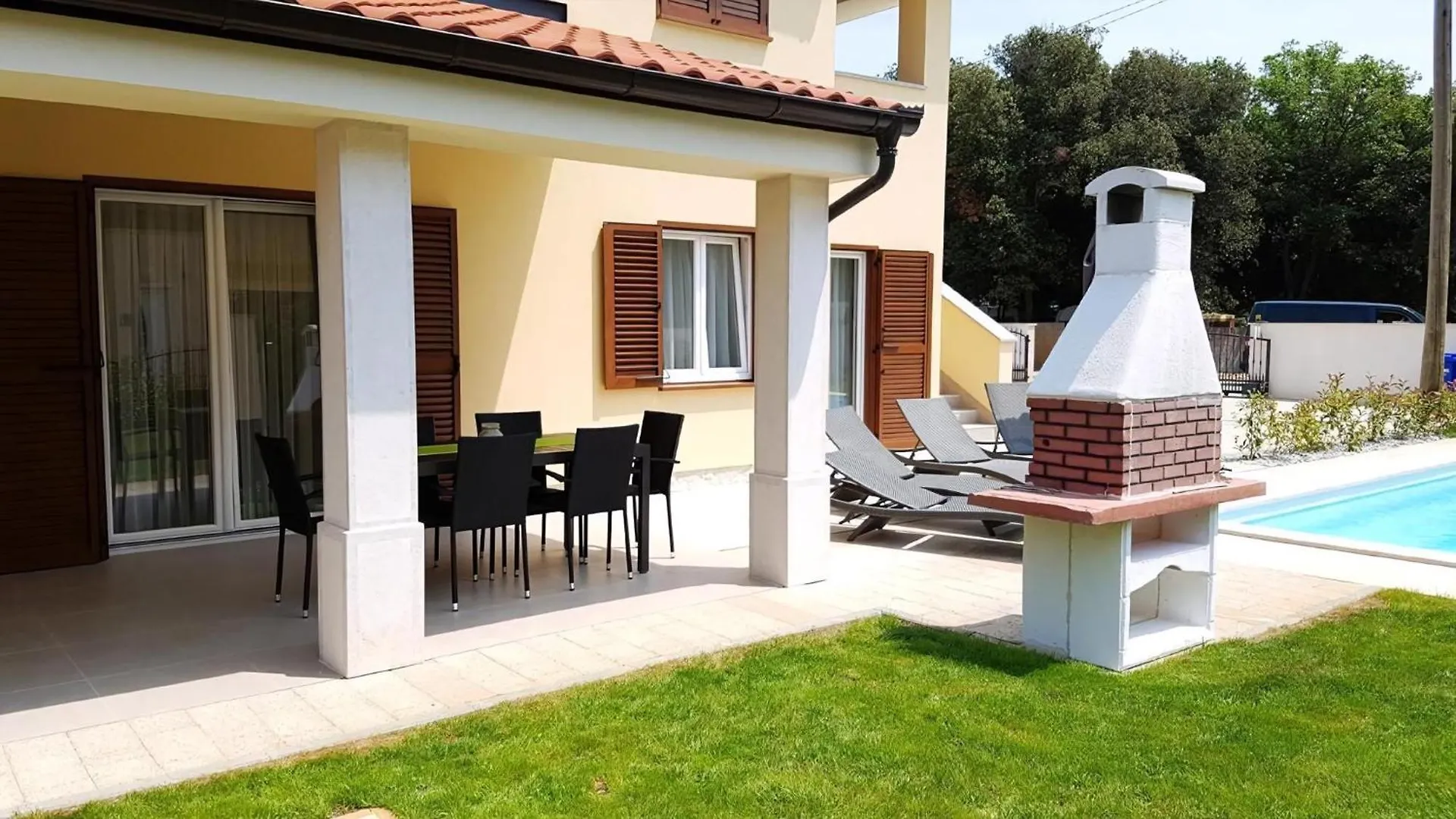 Ferienhaus In Banjole Mit Privatem Pool 0*,